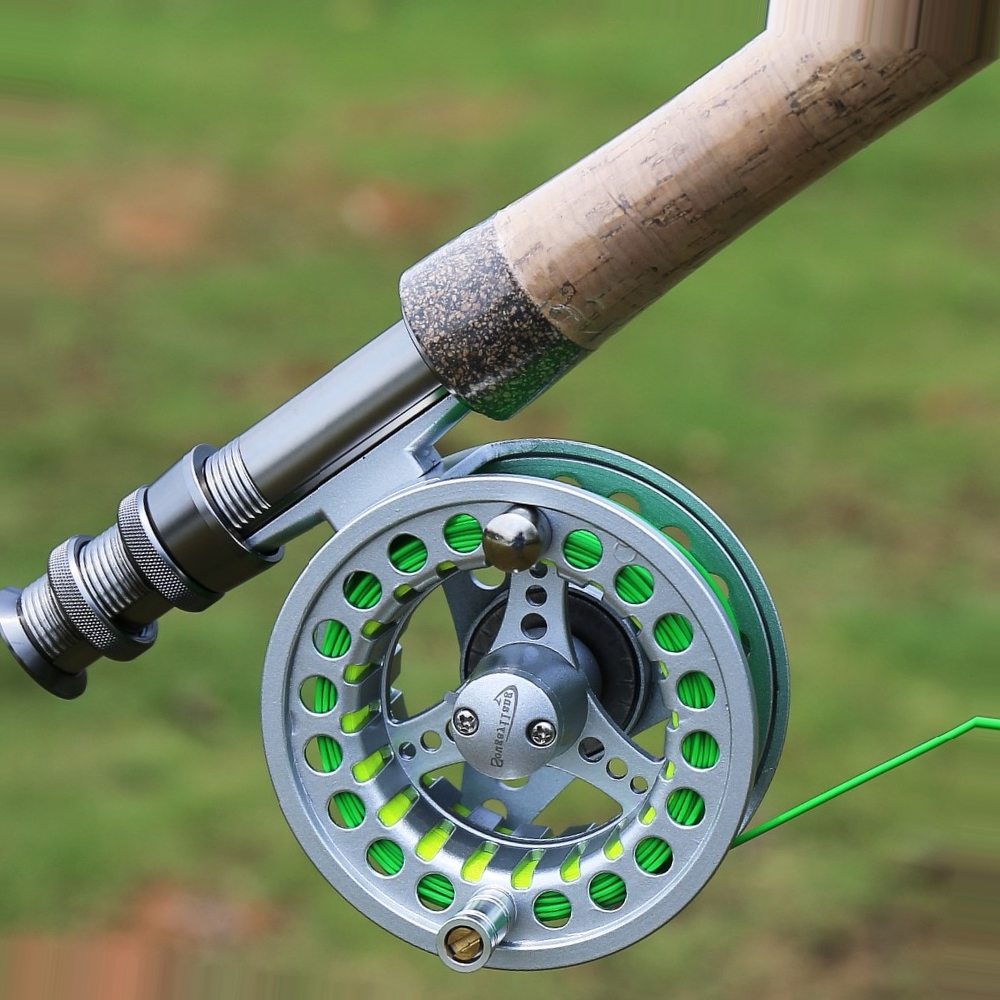 Sougayilang 5/6 Fly Fishing Reel Coil Die Casting Aluminium Alloy Wheels Spool Freshwater Fly Reel Fishing Tackle de pesca