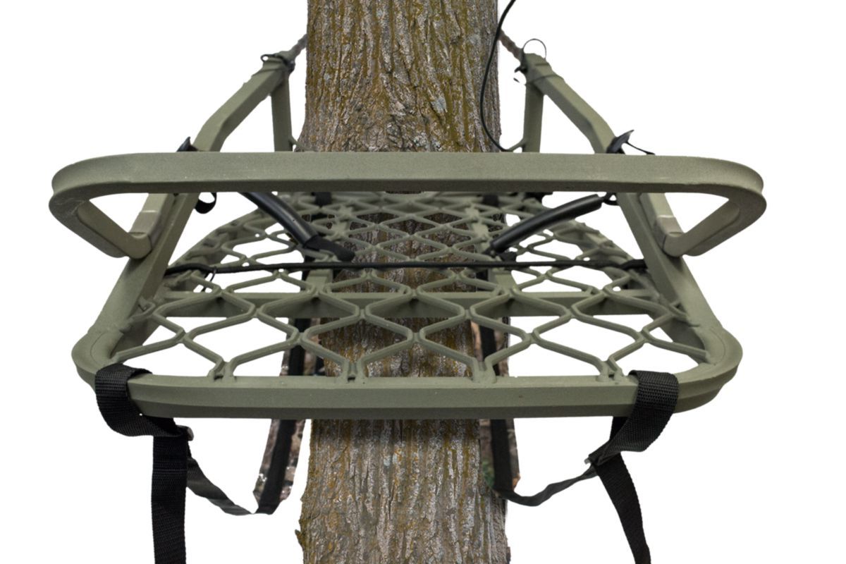 API Outdoors® Supreme Climbing Treestand